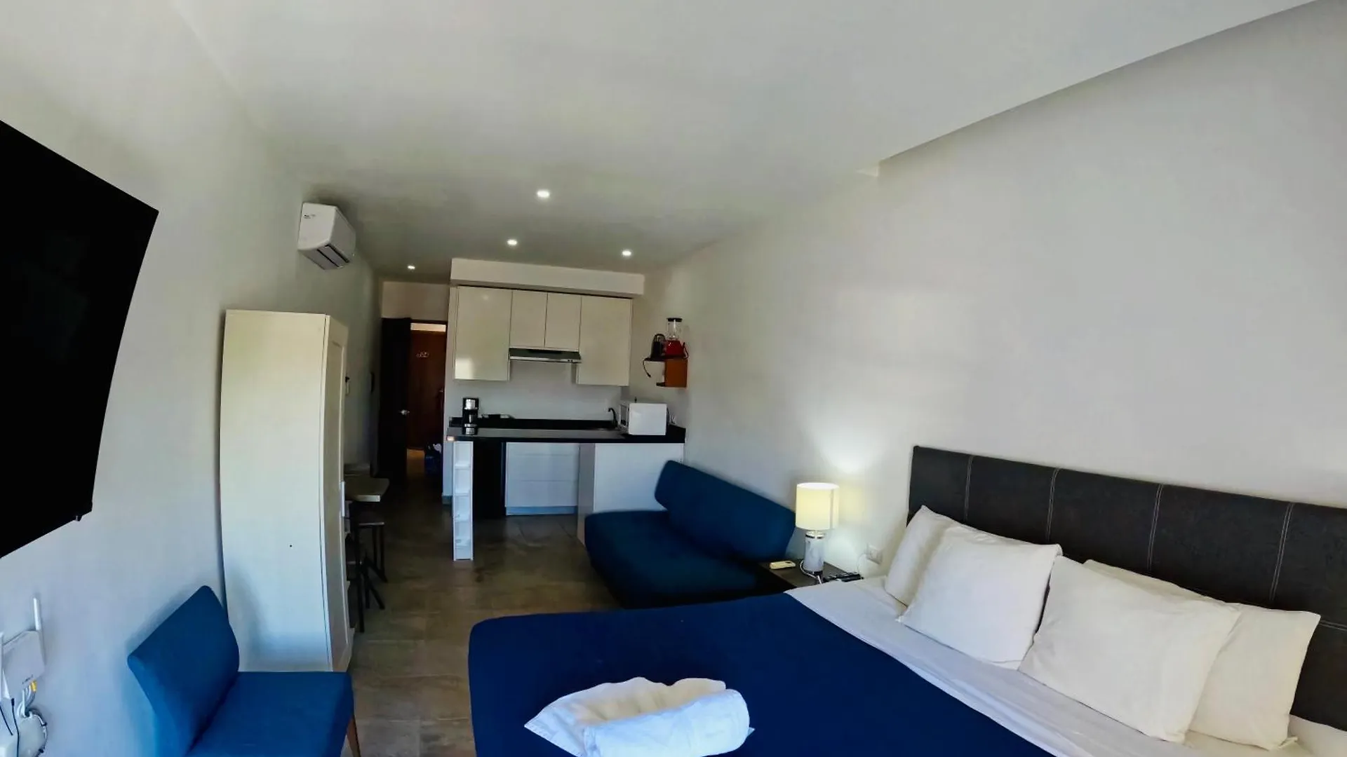 Studios With Roofpool In Vanessa 24 Playa del Carmen Apartment